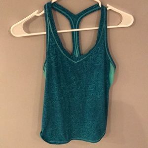 Lululemon tank size 4